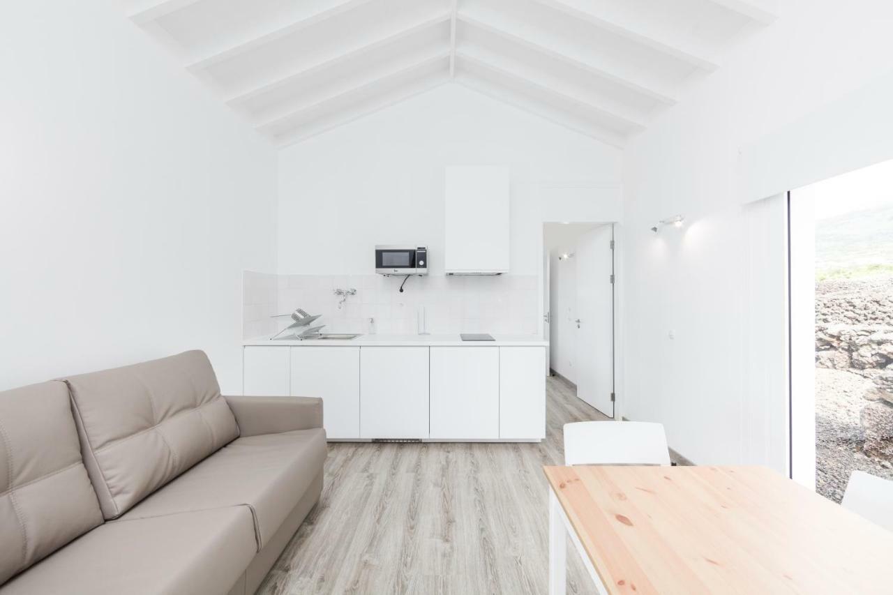 Insula Vinus Apartments Мадалена Екстериор снимка