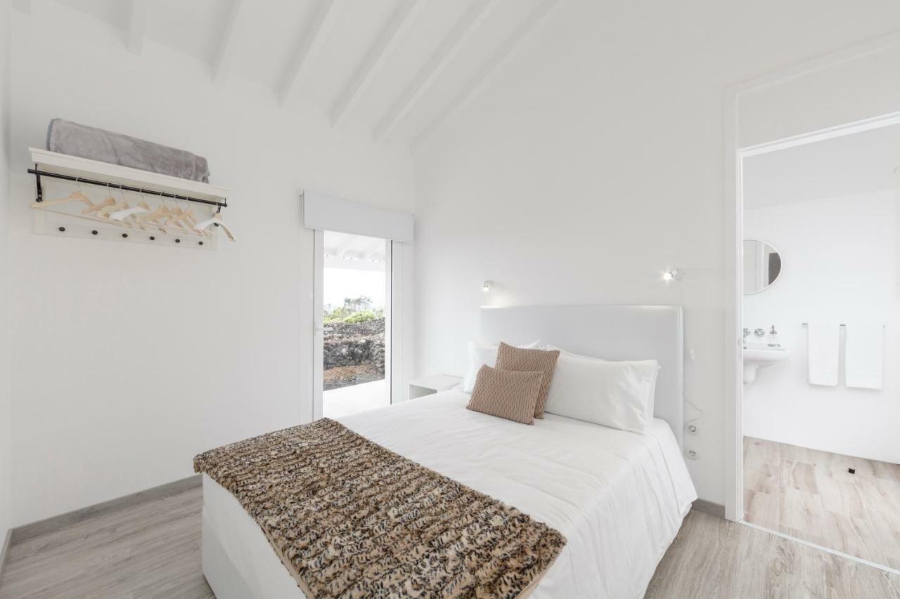 Insula Vinus Apartments Мадалена Екстериор снимка