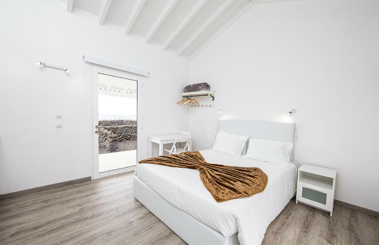 Insula Vinus Apartments Мадалена Екстериор снимка